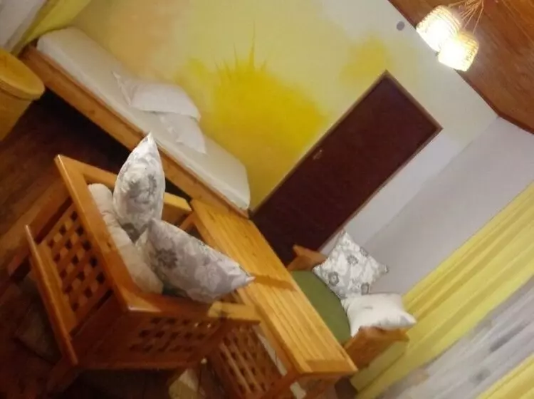 پانسیون Green Land Lodge & Restaurant