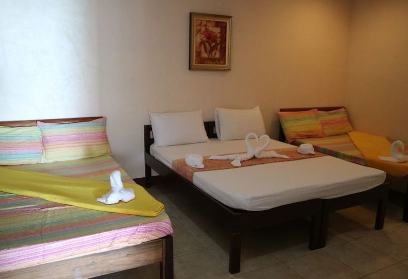 ペンション Jhanna S Inn