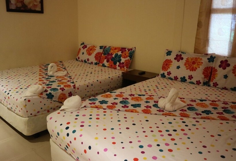 ペンション Jhanna S Inn