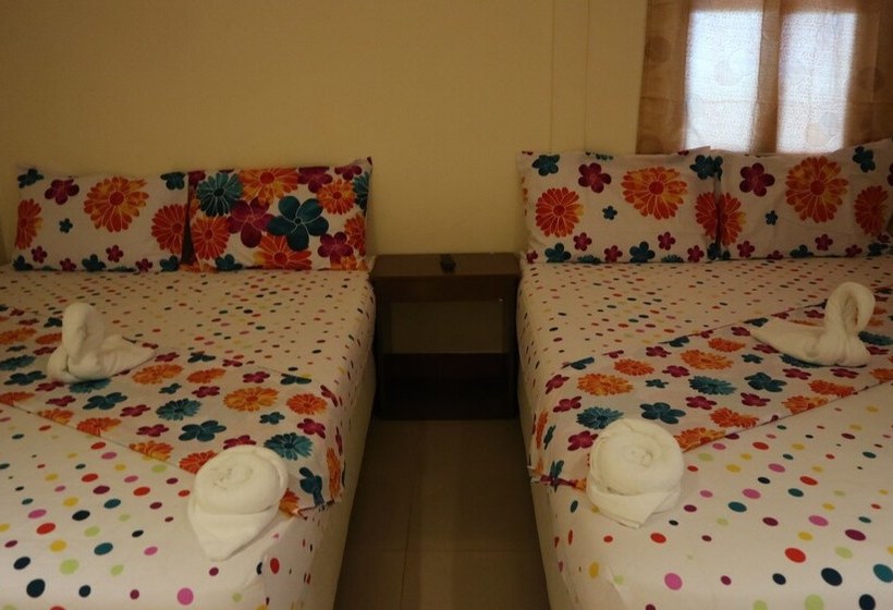 ペンション Jhanna S Inn