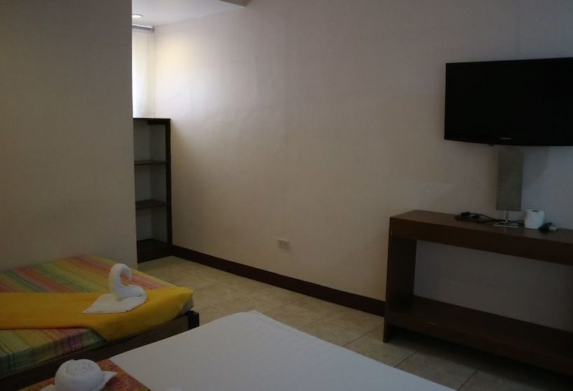 ペンション Jhanna S Inn