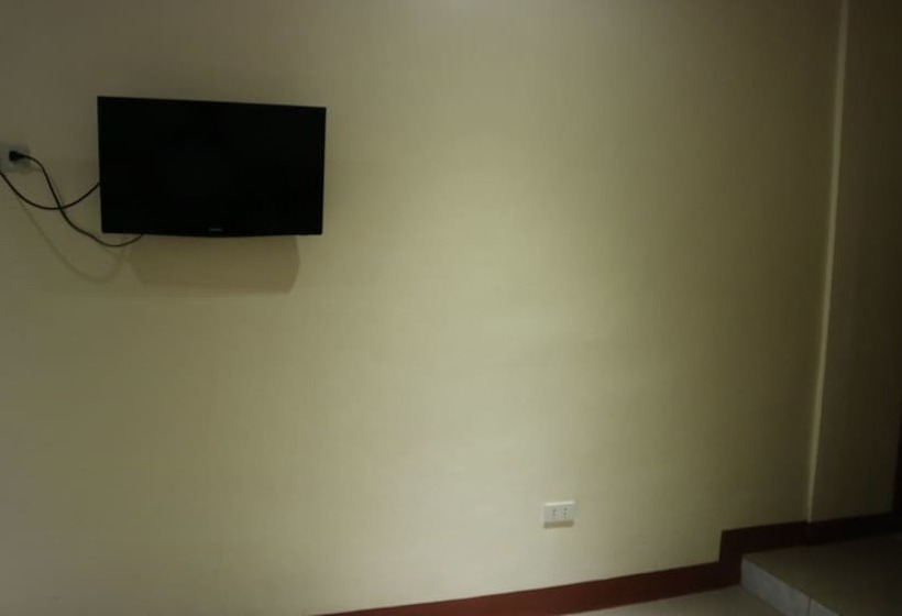 ペンション Jhanna S Inn