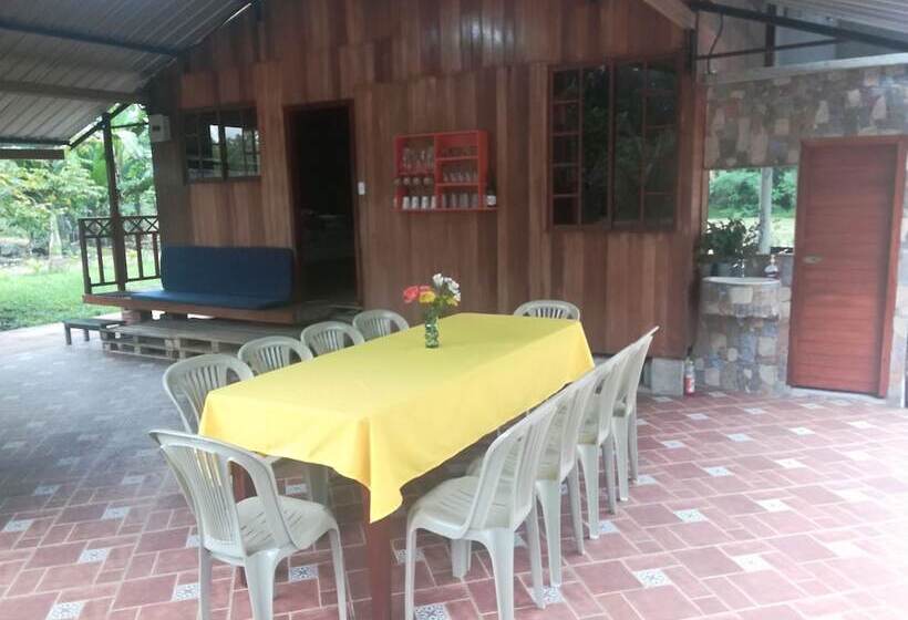 بنسيون La Quinta Primavera