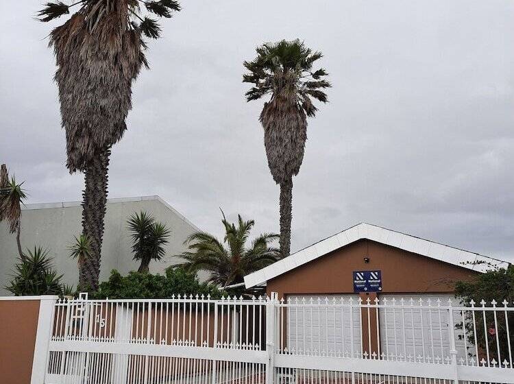 פנסיון Twinnpalms Accommodation