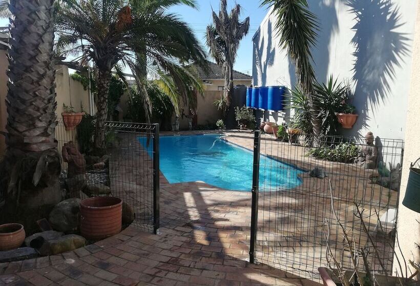 פנסיון Twinnpalms Accommodation