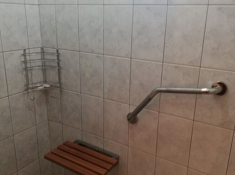 פנסיון Twinnpalms Accommodation