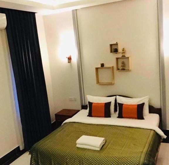 پانسیون Villa Theara