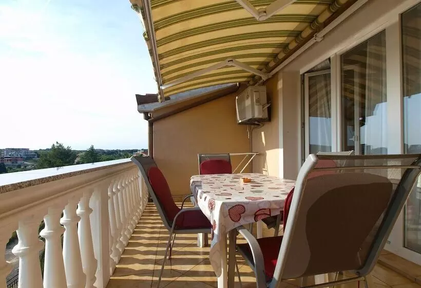 Apartment  Anica 770