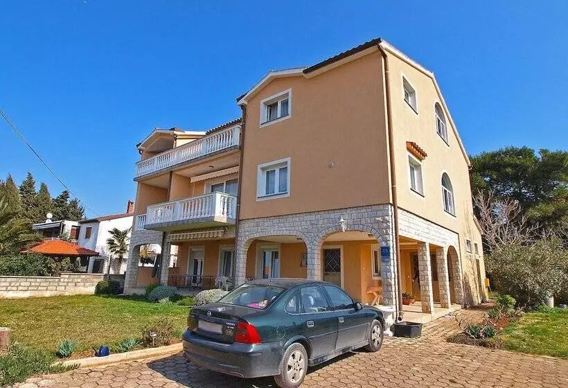 Apartment  Anica 770