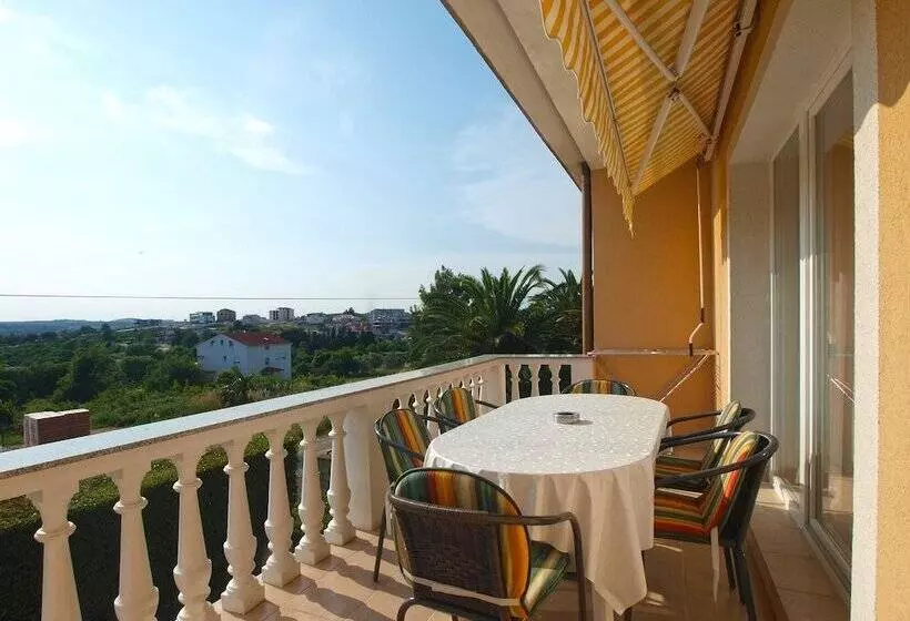 Apartment  Anica 770