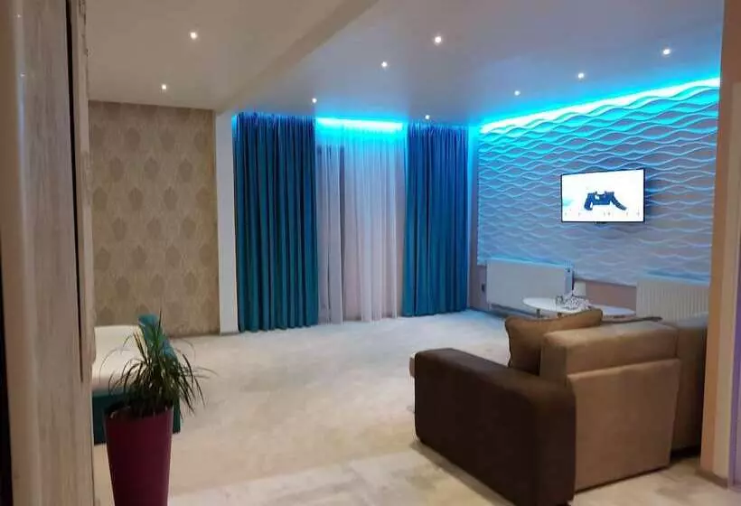 Majatalo Art Boutique Central