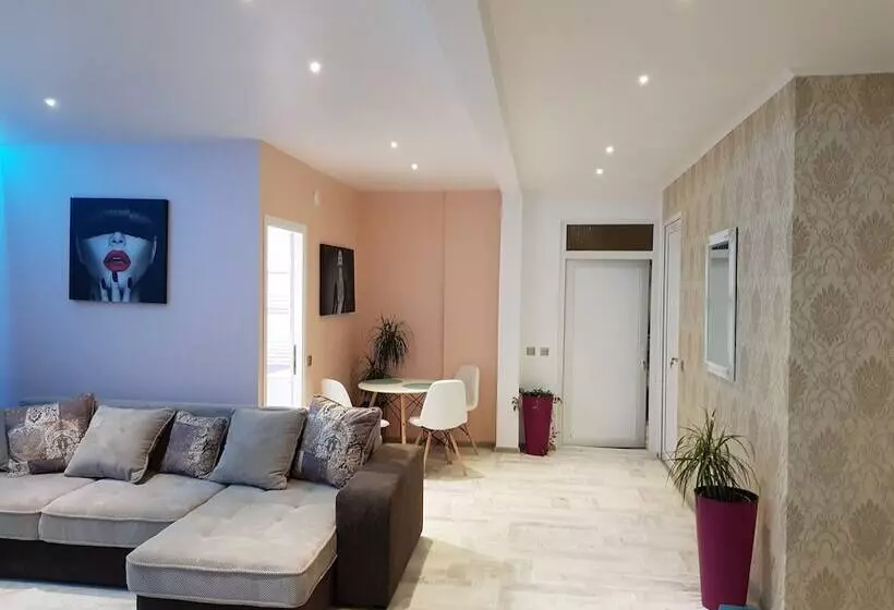 Majatalo Art Boutique Central