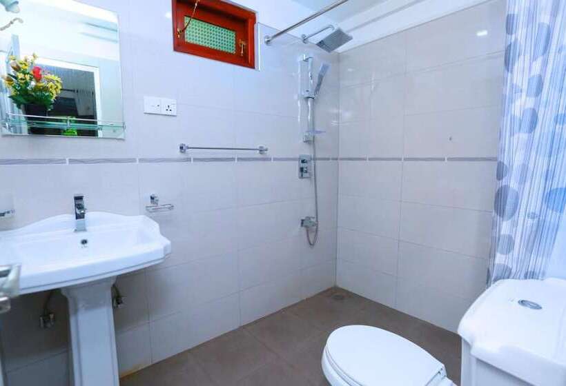 بنسيون Ceylonika Rest