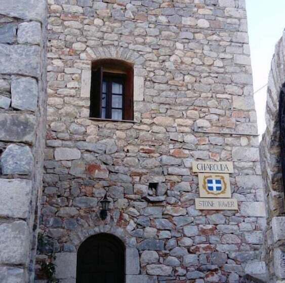 پانسیون Charouda Stone Tower