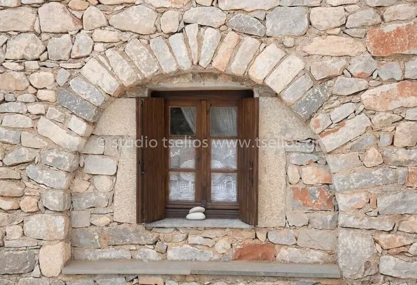 Majatalo Charouda Stone Tower