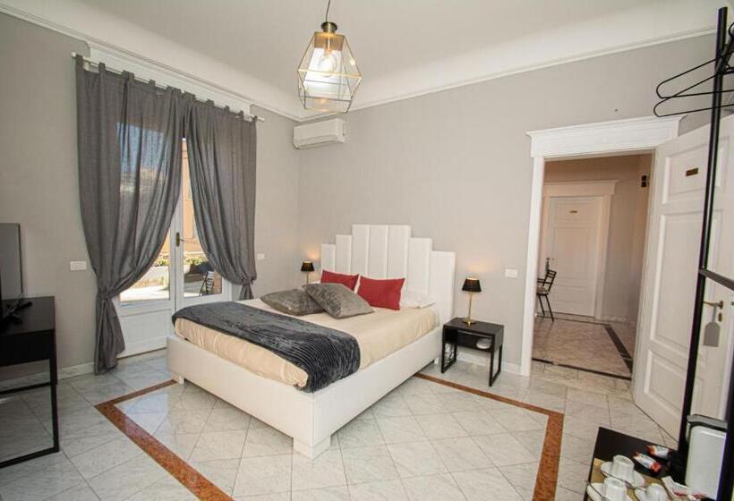 Pension (Hôtel basse catégorie) Compasso Suites