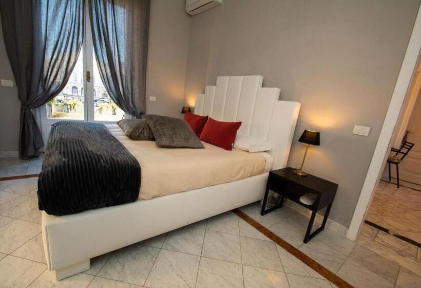 Pension (Hôtel basse catégorie) Compasso Suites