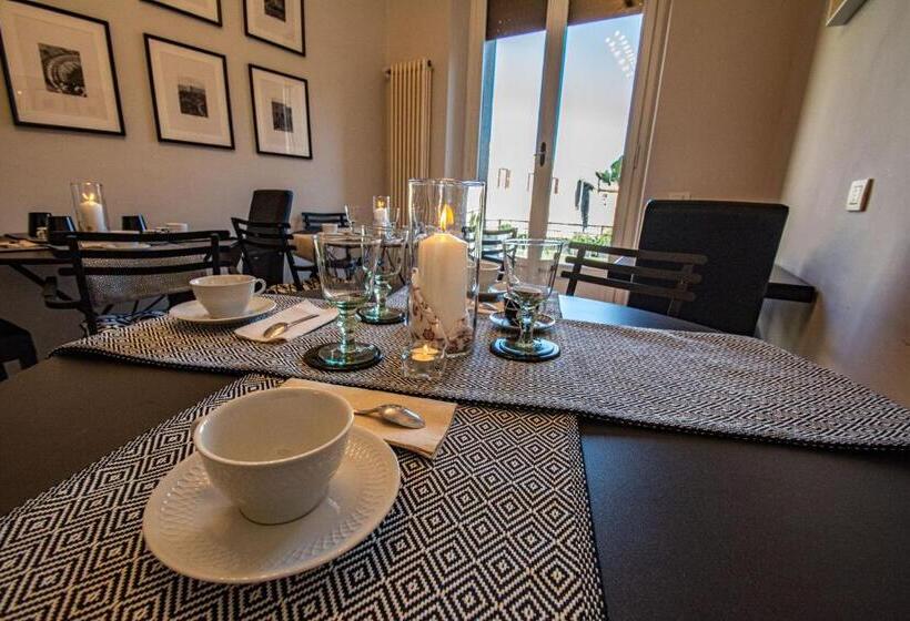 Pension (Hôtel basse catégorie) Compasso Suites