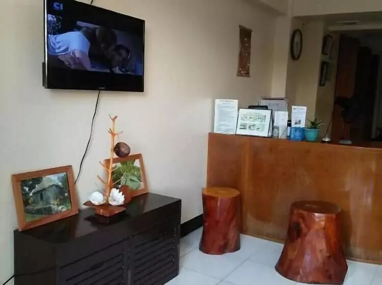 پانسیون Ddd Habitat Dormitory   Tacloban