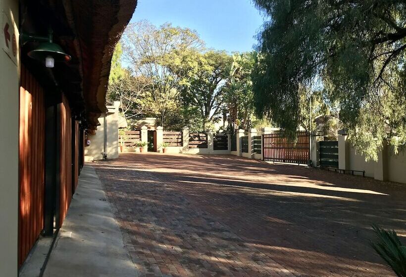 פנסיון Greenwoods Selfcatering