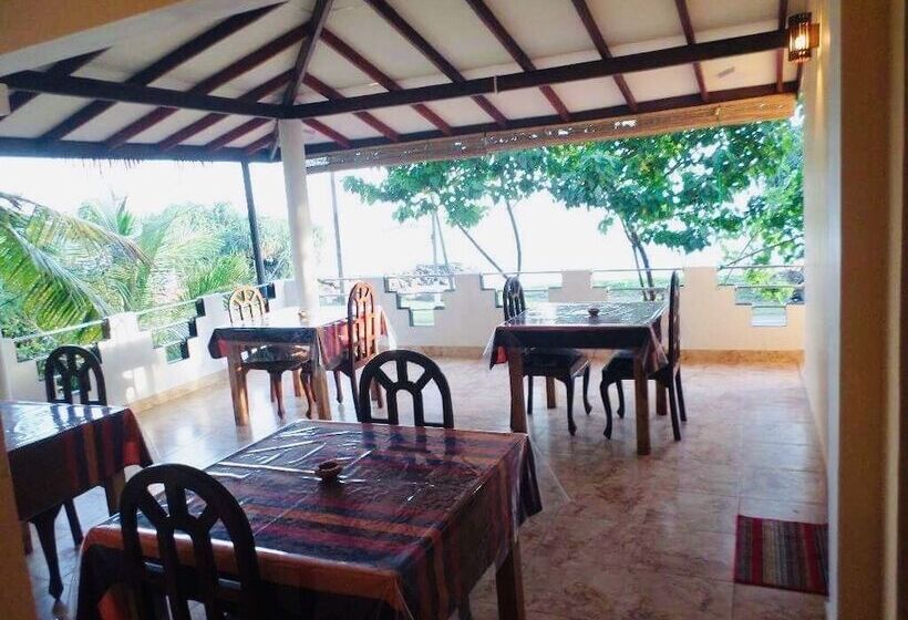 بنسيون Hot Tuna Surfers Rest Midigama