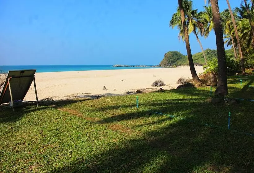 پانسیون Turtle Egg Cove Ngapali