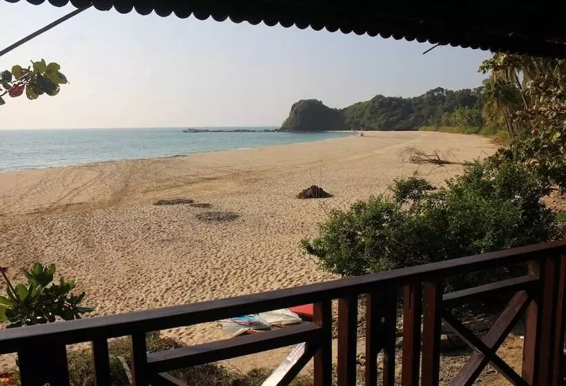 پانسیون Turtle Egg Cove Ngapali