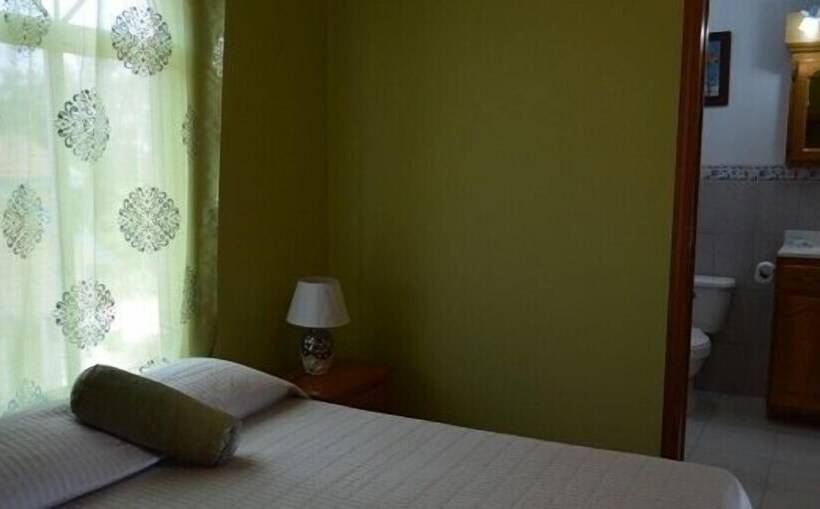 Sea Pearl Vacation Suites