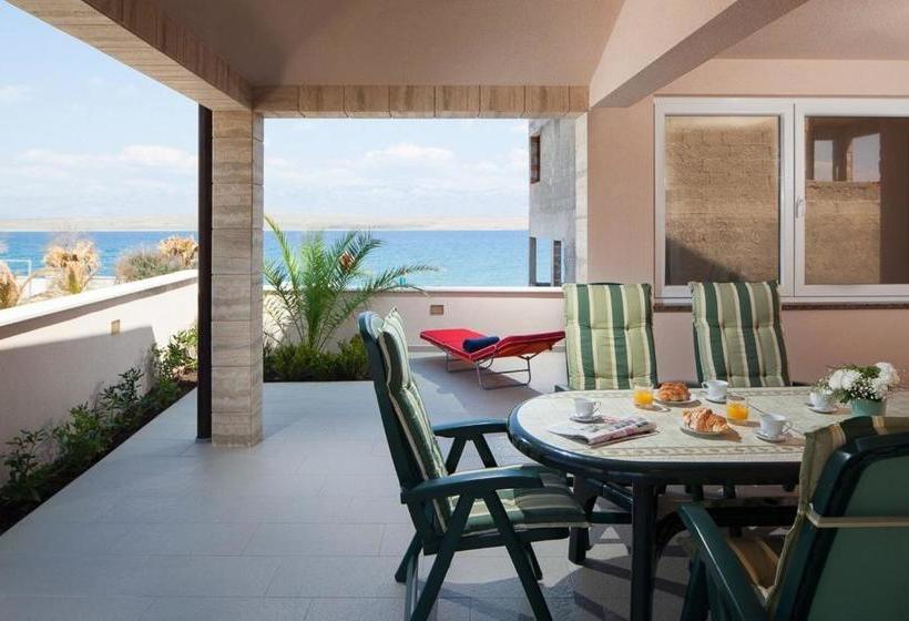 Apartments Malibu Two