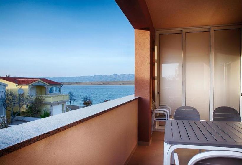 Apartments Malibu Two