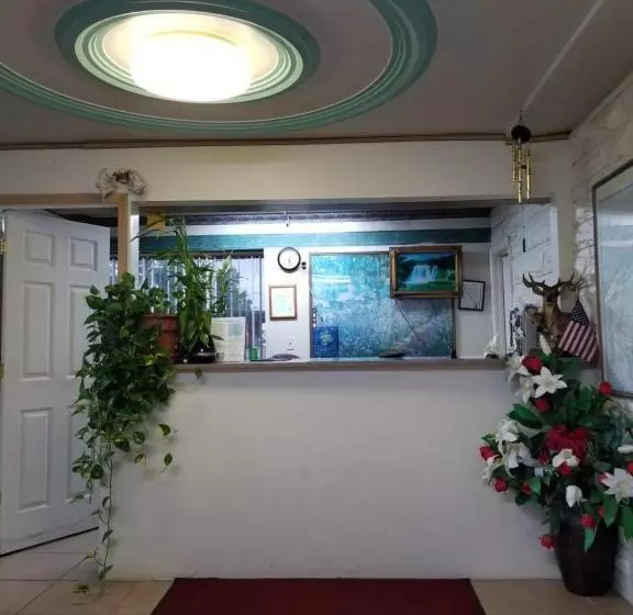 Gray Plaza Motel West Frankfort