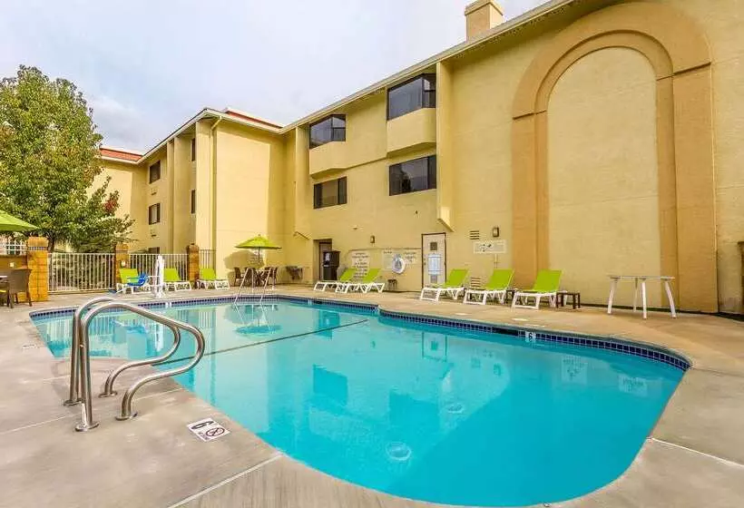 酒店 Comfort Inn & Suites Rocklin   Roseville