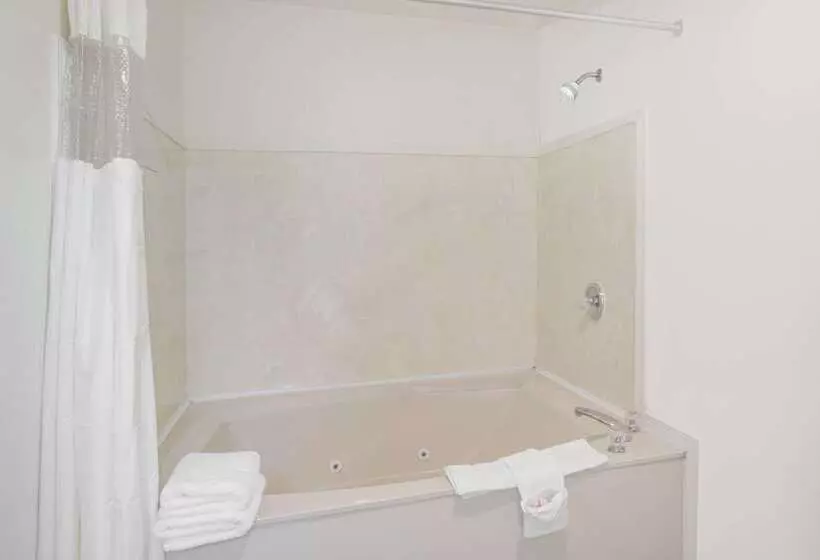 ホテル Days Inn By Wyndham Hardy