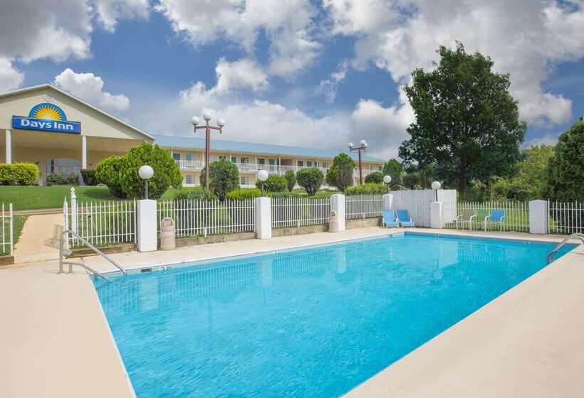 בית מלון כפרי Days Inn By Wyndham Hardy