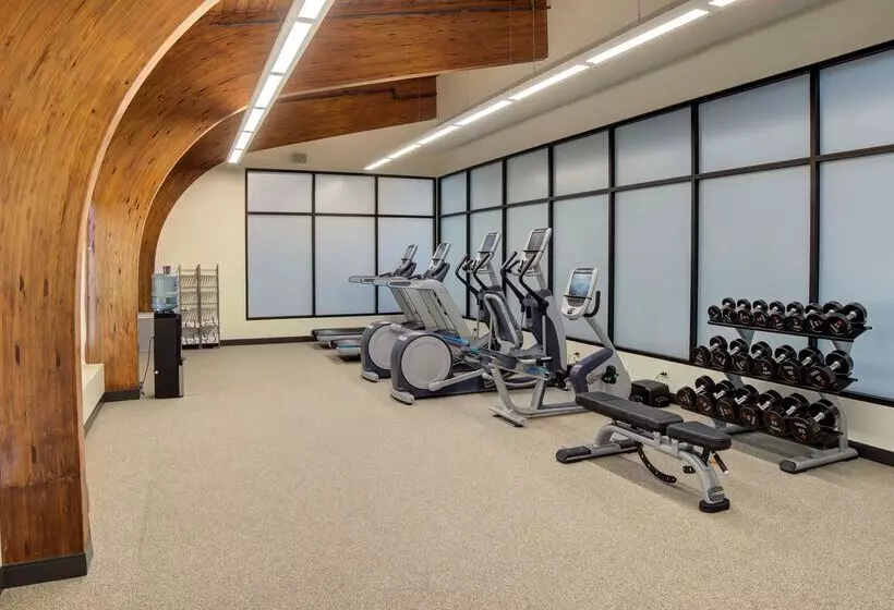 酒店 Doubletree By Hilton Harrisonburg