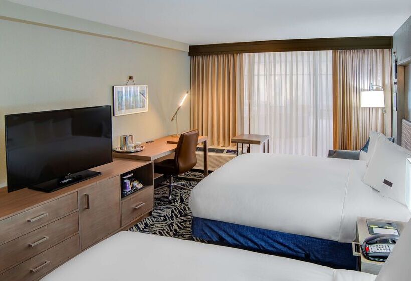 Отель Doubletree By Hilton Harrisonburg