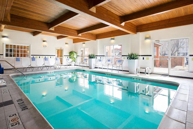 فندق Fairfield Inn & Suites Denver Airport