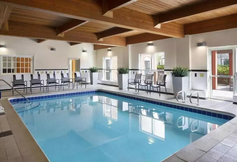 ホテル Fairfield Inn & Suites Denver Airport