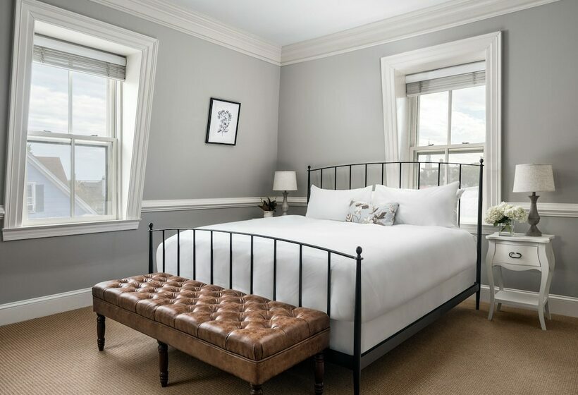 בית מלון כפרי Flag House Inn