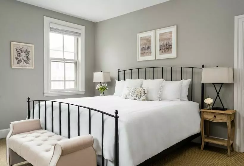 هتل Flag House Inn