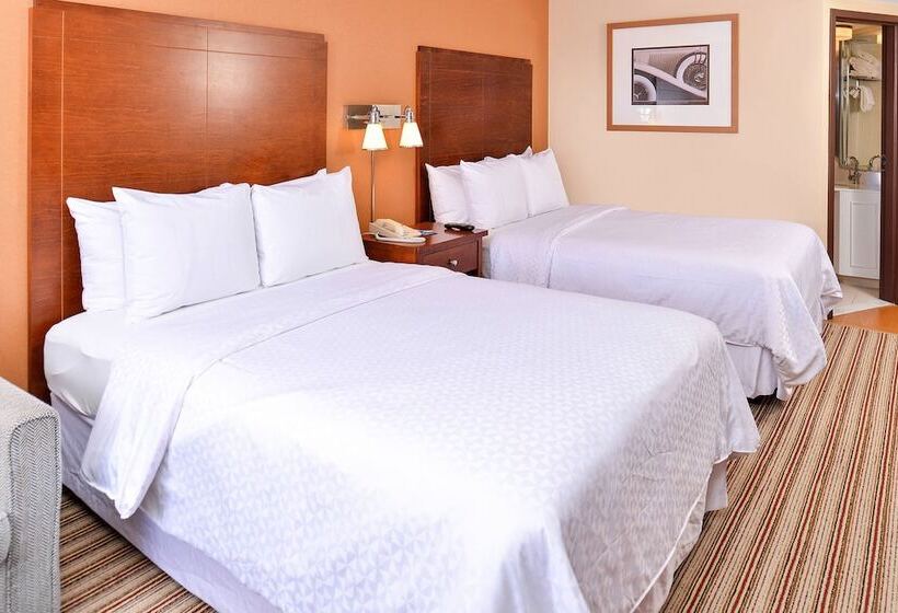 Radisson Hotel Detroit Metro Airport