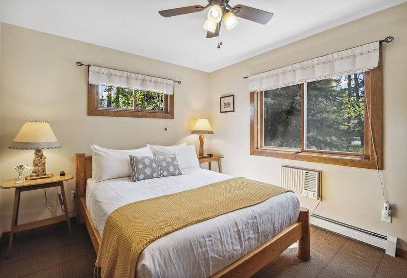 فندق Good Medicine Lodge