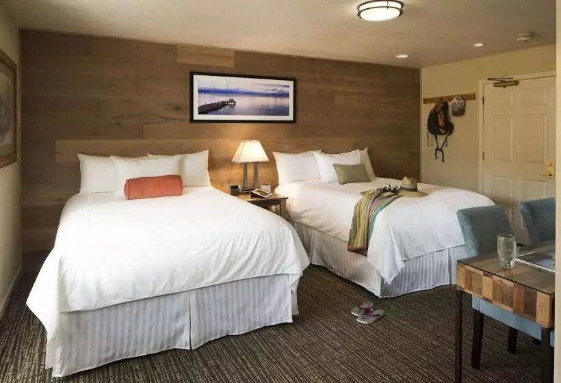 Postmarc Hotel And Spa Suites