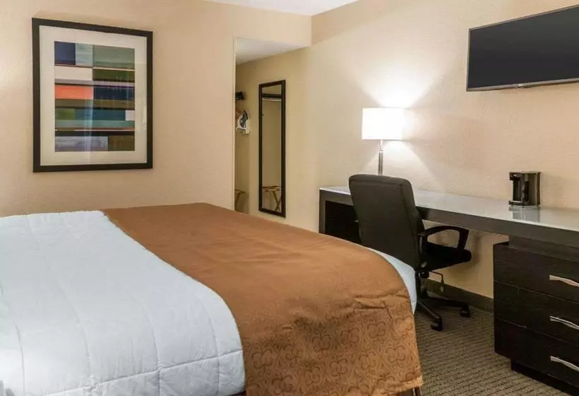 ホテル Blisspoint Inn Northwest Indianapolis
