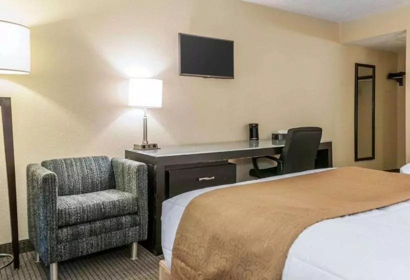 ホテル Blisspoint Inn Northwest Indianapolis