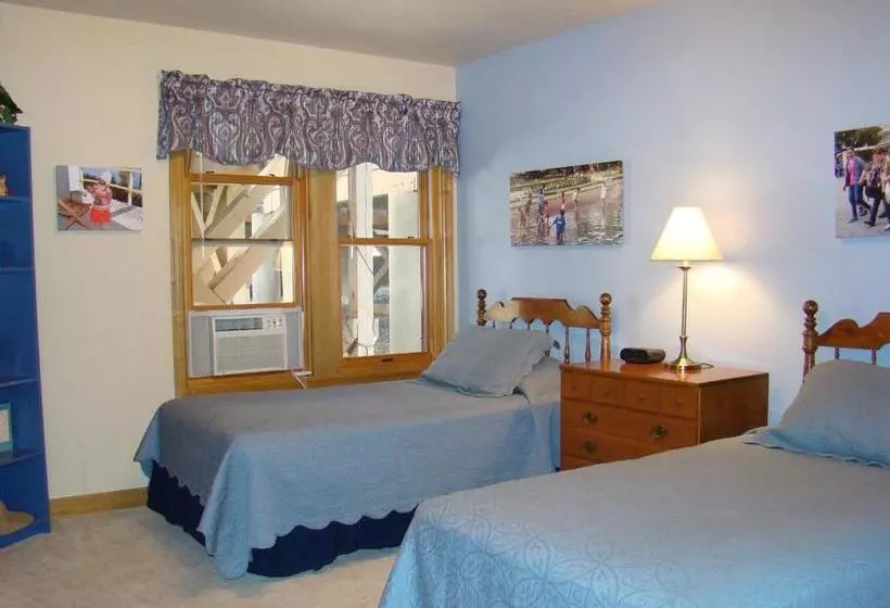 호텔 The Ferringway Resort Condominiums