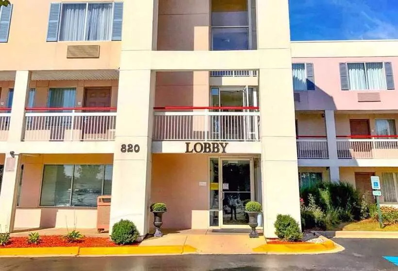 Мотель Econo Lodge