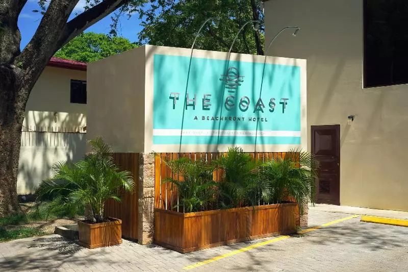 Hotelli The Coast Beachfront