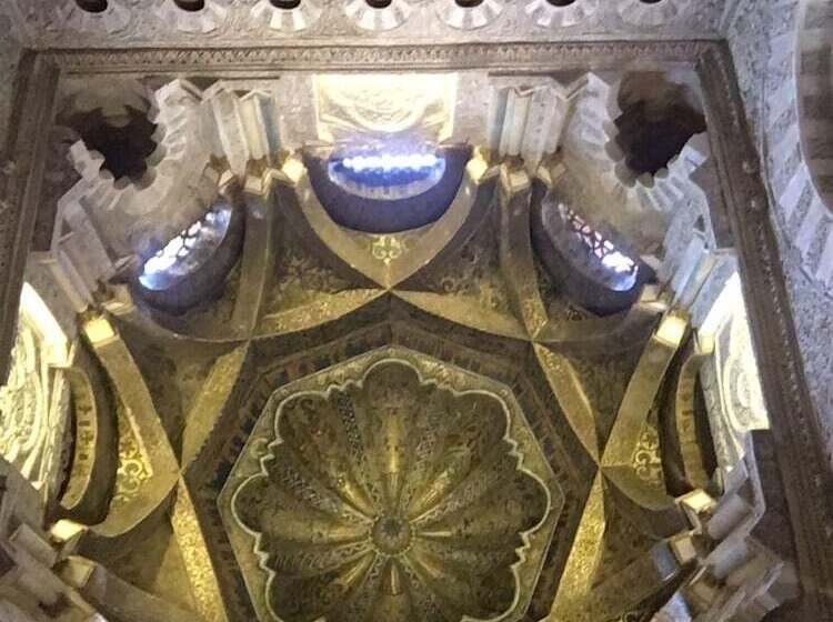 پانسیون Patio De La Plateria