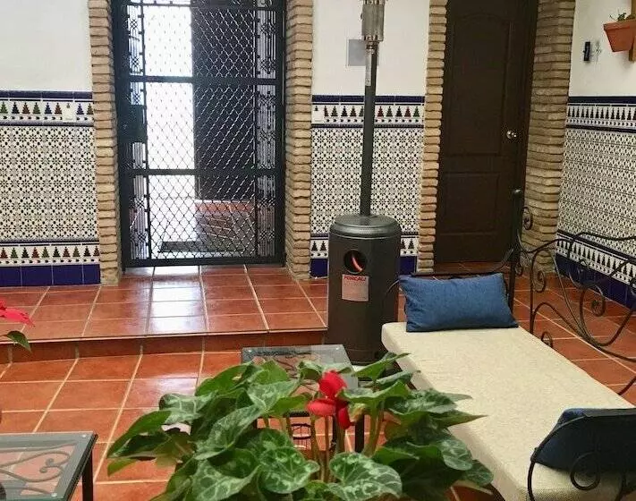 پانسیون Patio De La Plateria